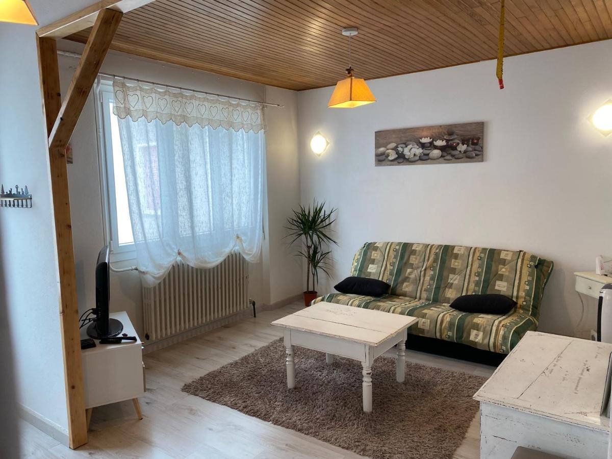 Creme Villa Chabotte Buitenkant foto
