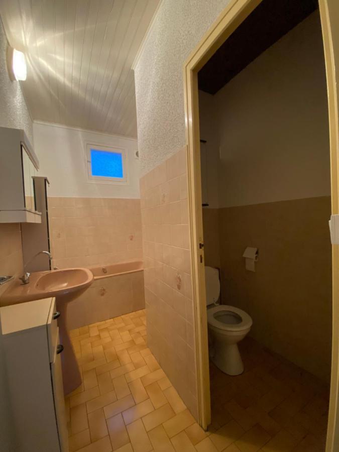 Creme Villa Chabotte Buitenkant foto